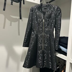 Bebe euc coat size small